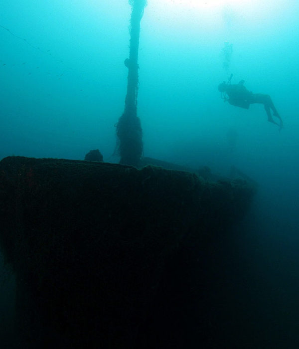 Wreck_Fisheram_boat_3 DIVING IN MONTENEGRO